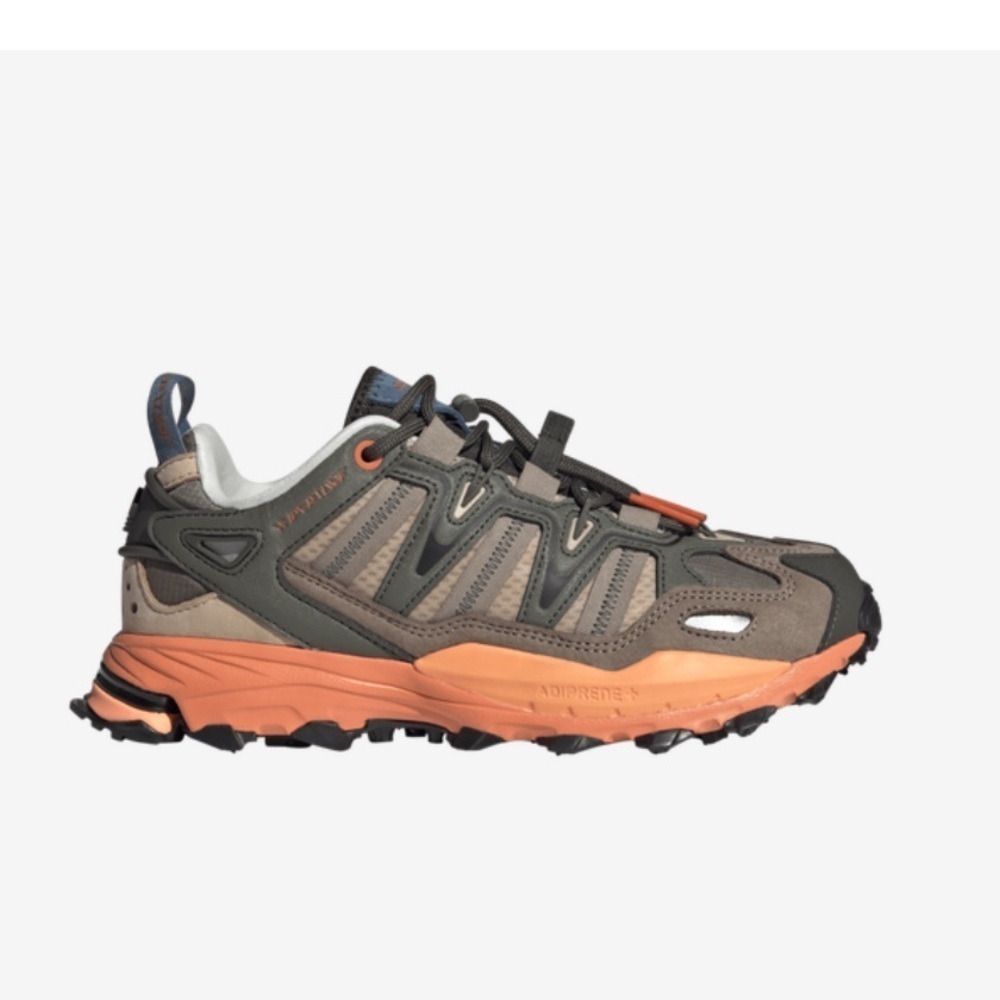 New Adidas Hyperturf Adventure size 5